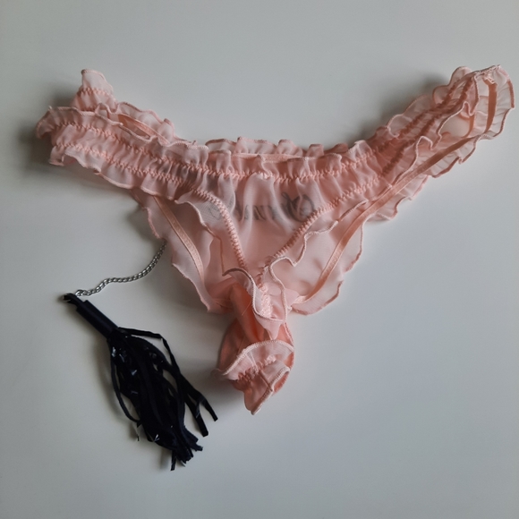 Bras n Things ruffled cheeky G-String - Picture 2 of 3